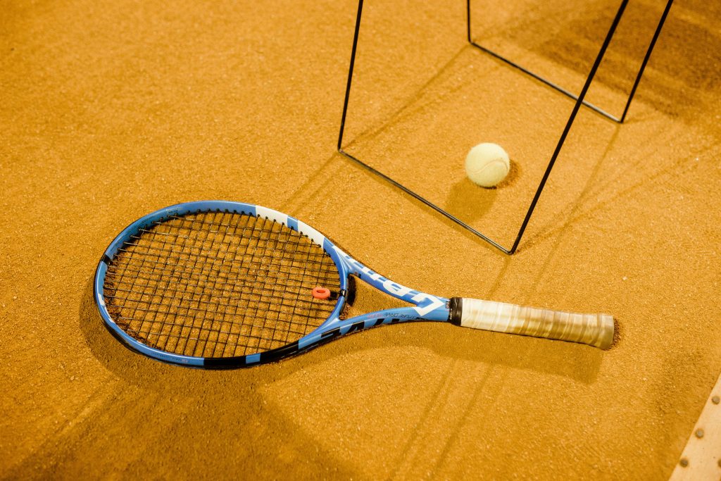 raquette légère 270g tennis débutant