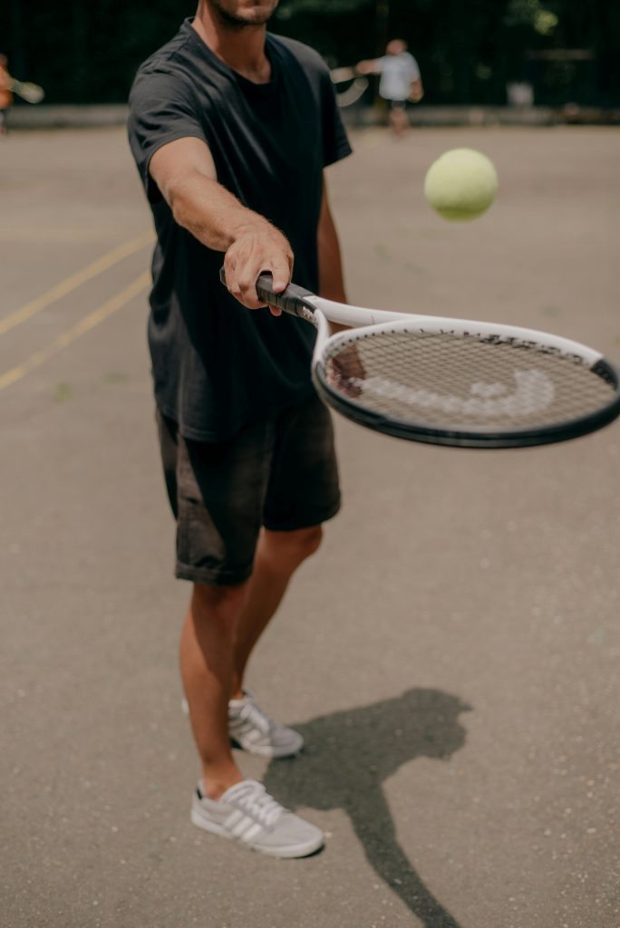 raquette 300g tennis joueur confirmé